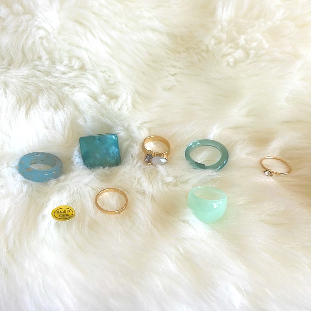 NEW Set 7 rings Atterri aquamarine resin gold tone rhinestone size 6